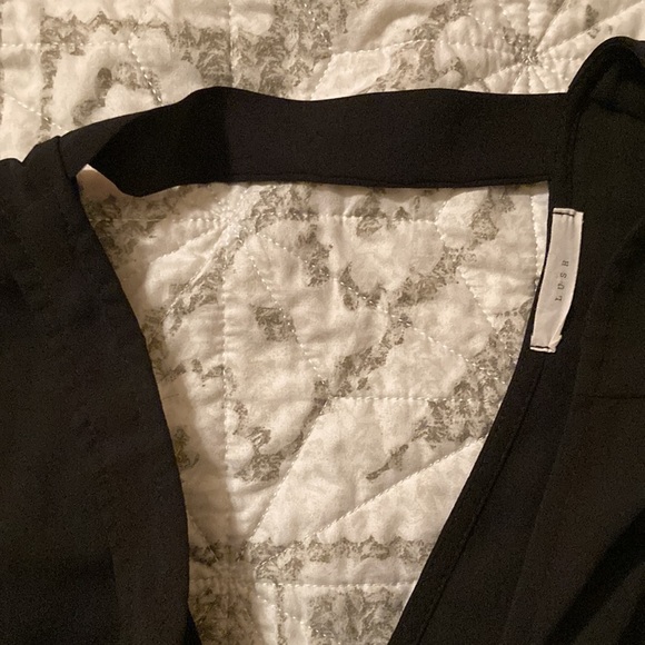 Lush cold shoulder top - Picture 2 of 5